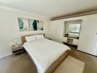 Gravity Stayz - 5min ride to the Mogo Trails and beautiful beaches Hotels in Batehaven