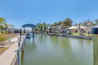 Waterfront Paradise in Englewood, FL – Bring Your Boat and Fishing Rods!