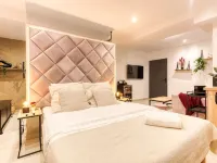 Suite Wood Love & Spa - 4P Private Sauna and Jacuzzi Hotels in Coupvray