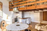 Rue du Centre | Bright duplex near Montreux train station