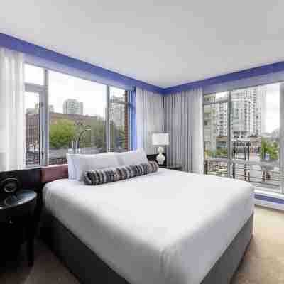 Opus Vancouver Rooms