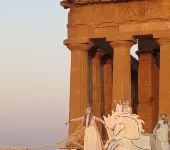 Attic room with terraces facing the sea, close to the beach and Scala dei Turchi