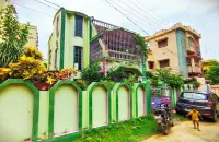 Charming 3 Bedroom, 2 living room, with AC, WiFi in Purulia town, West Bengal. 布魯利亞住宿飯店