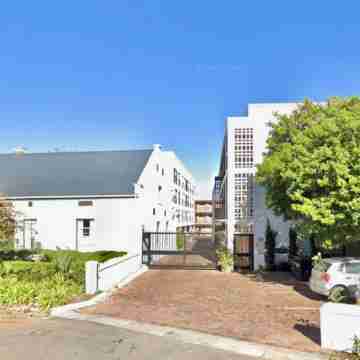 Luxe Designer Stellies Studio in Historic Stellenbosch Others