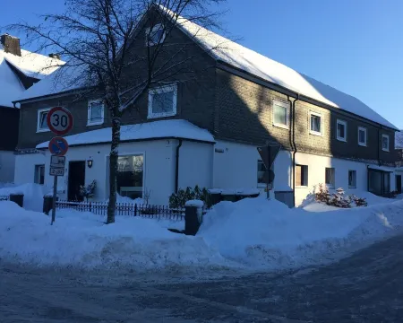 TOP - APPARTMENT - WINTERBERG (max. 6 people) Prime location