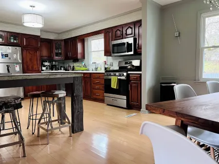 Renovated Boho Oasis/Ideal Location/Hiking & Biking