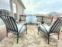 Perfect ranch style home for the Bourbon Trail w/ screened-in porch Hotel a Simpsonville