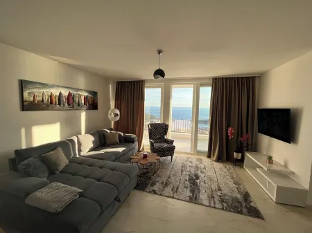 Luxury App. RUBIN in Makarska with dream view, pool, balcony, elevator, parking, WLAN
