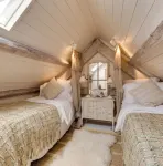 Boutique-style holiday cottage, beautifully decorated with wood burner & hot tub Llanbedrog otelleri