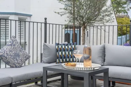 Marners Rock No 2      Fowey Holiday  Retreat Отели в г. Фоуи