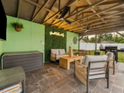 Green Modern Hideout  Pool Sleeps 12 Hotels in Spring Hill