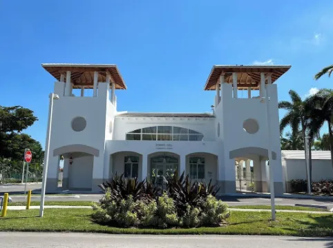 The Black&White Condo