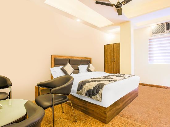 Embellish Inn
