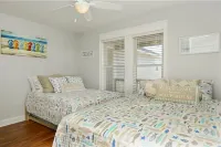 OceanfrontOasis w/Breathtaking Views! Pool w/TikiBar.Hottub.Guesthouse