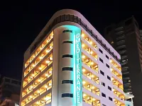 Hotel Méditerranée Beyrouth Hotels near Pigeon Rocks
