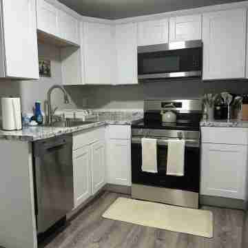 Hospital Heights Hideaway Others