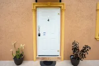 Lovely 1-bedroom apartment in Mandeville with WiFi, AC in safe and private area