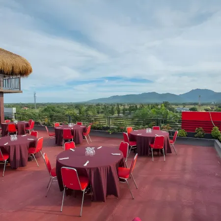 Pratama Hotel and Convention
