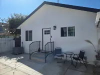 Newly built, stylish and spacious 3-bedroom getaway. Near SoFi Stadium & LAX.