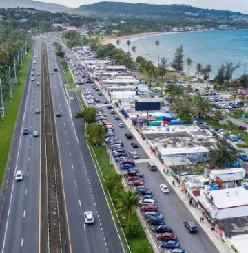 Nice 2-bedroom 2nd floor apartment with AC, WiFi in fabulous Fajardo and views