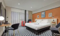 Brit Hotel Les Voyageurs Hotel a Rohan