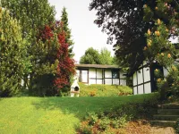 Furnished Bungalow With Peaceful Neighbourhood - Wifi