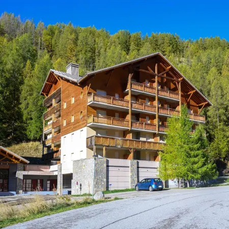 Apartment in France with Ski Slope Access