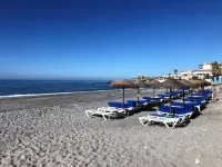 Apartment in Nerja near Torrecilla Beach - شقق