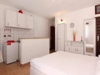 Apartments Nadia - Studio Apartment with Terrace - Hot Tub
