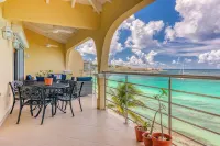 The Penthouse at LaSiesta Stunning Views in Luxurious Surroundings! Hotels in Simpson Bay