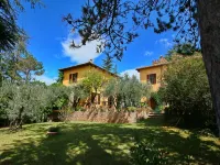 Farmhouse in Todi with Pool & Theater Nearby