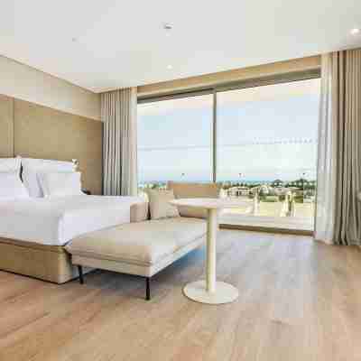 Castelo Suites Hotel Rooms