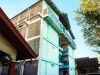 Pondok Elit Kos 888 Hotels near Menara Phinisi UNM