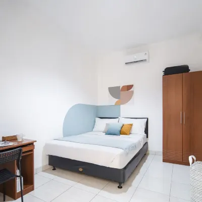 Cove Melita Hotels near Jakarta Textile Museum