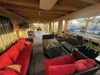 Beautiful 4bedroom and heated pool, great place for family gatherings! Hotels in Drexel Heights