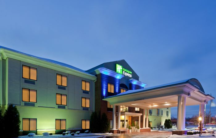 Holiday Inn Express LORDSTOWN-NEWTON FALLS/WARREN by IHG