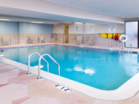 Holiday Inn & Suites WARREN by IHG Hotels in Warren