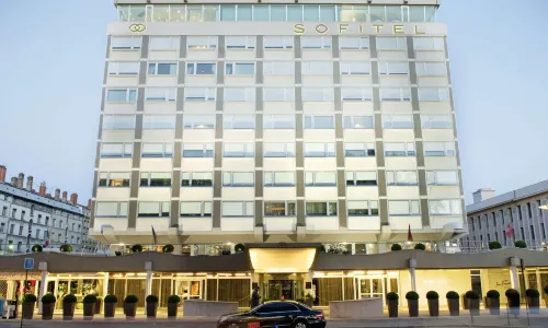 ソフィテル リヨン ベルクール