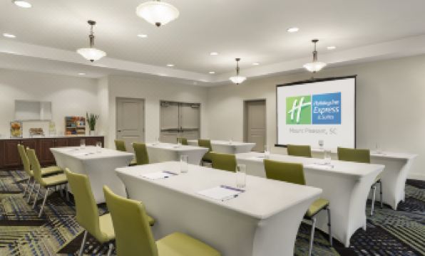 Holiday Inn Express & Suites CHARLESTON - MOUNT PLEASANT by IHG