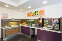Holiday Inn Express HARLOW by IHG - breakfast