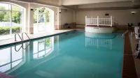 Holiday Inn Express LA PLATA by IHG - Pools