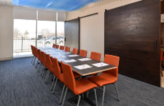 Holiday Inn Express & Suites FARMINGTON HILLS - DETROIT by IHG