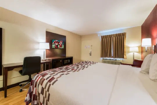 Red Roof Inn Marion, IN