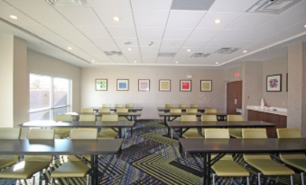 Holiday Inn Express & Suites OCALA by IHG