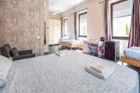 The Central Rock Inn camere con bagno privato self check in Hotel a Casalpusterlengo