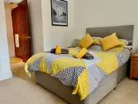 Stunning Spacious Apartment on River Ness Hotel in zona Inverness Railway Station