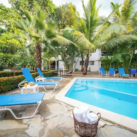 Cozy 2Br-2bt Apt Near the Beach and Main Street
