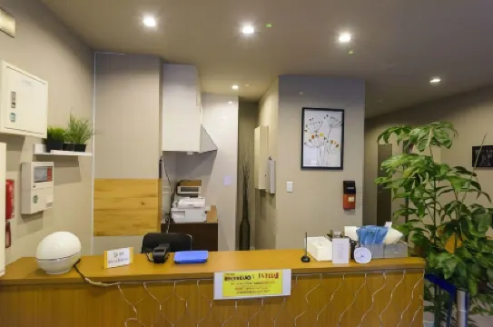 Mr.KINJO VIOLETTE Airport Front