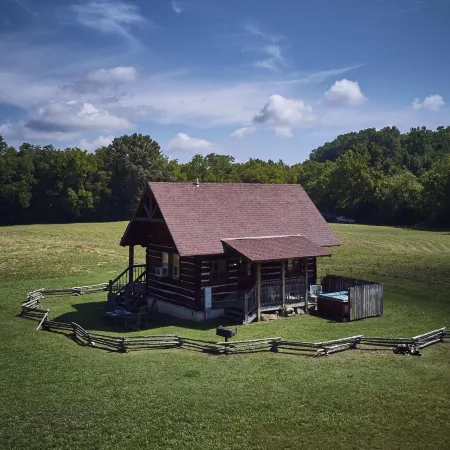 Creekwalk Inn Bed and Breakfast with Cabins