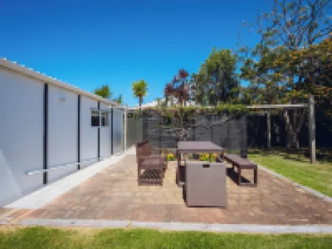 Summer Inn Motel - Newly Renovated, 2 Min Walk to Orewa Beach Hotels in Orewa